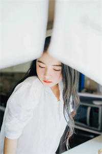 和老婆一起重生后，她转头选了首富初恋杨梦悦韩夜贺小说